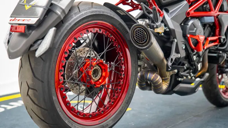 MV Agusta Brutale 800 RR (2015 - 16) (19)