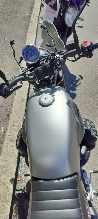 Moto Guzzi V7 III Rough (2018 - 20) (4)