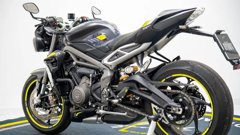 Triumph Street Triple RS (2020 - 22) (5)