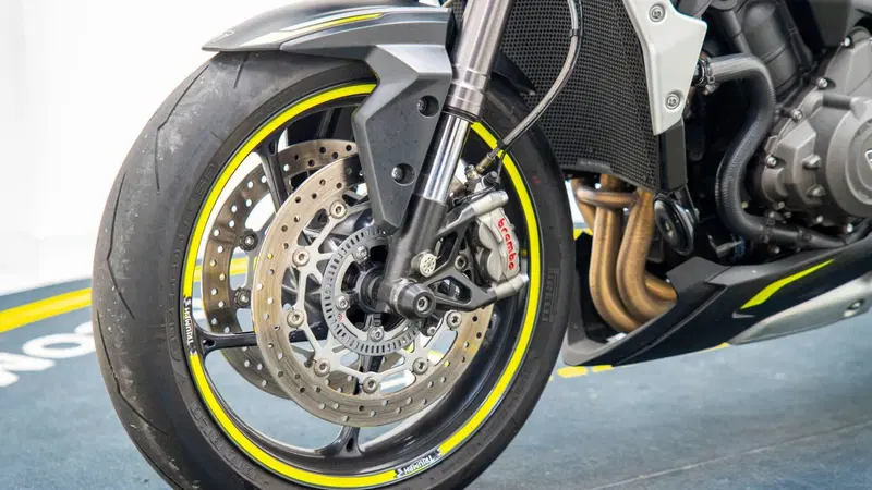 Triumph Street Triple RS (2020 - 22) (13)
