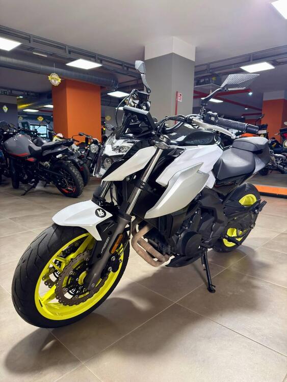 CFMOTO 650NK (2021 - 24) (3)