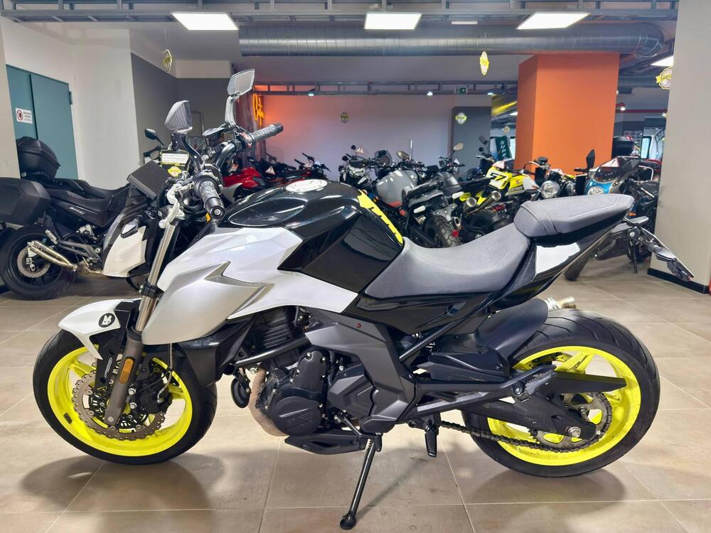 CFMOTO 650NK (2021 - 24) (4)