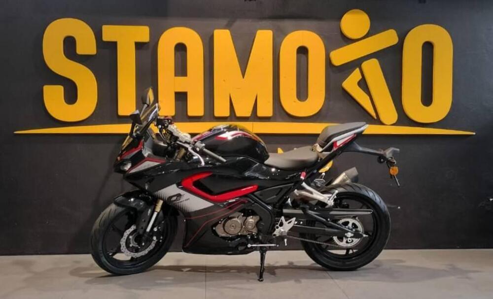 QJ Motor SRK 125 R (2024) (4)