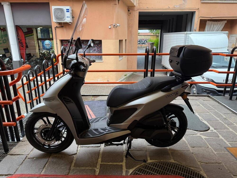 Um Italia Wynwood 125 (2025) (2)