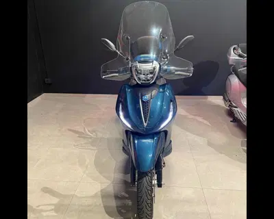 Piaggio Beverly 300 S ABS-ASR (2021 - 25) usata