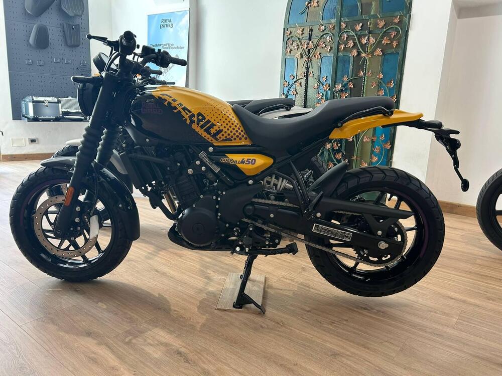 Royal Enfield Guerrilla 450 (2024 - 25) (2)