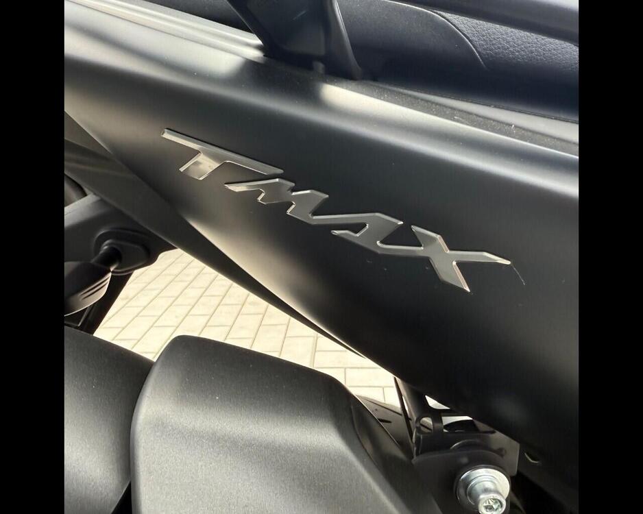 Yamaha T-Max 560 Tech Max (2020) (5)