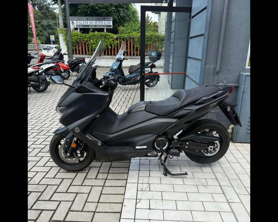 Yamaha T-Max 560 Tech Max (2020) (2)