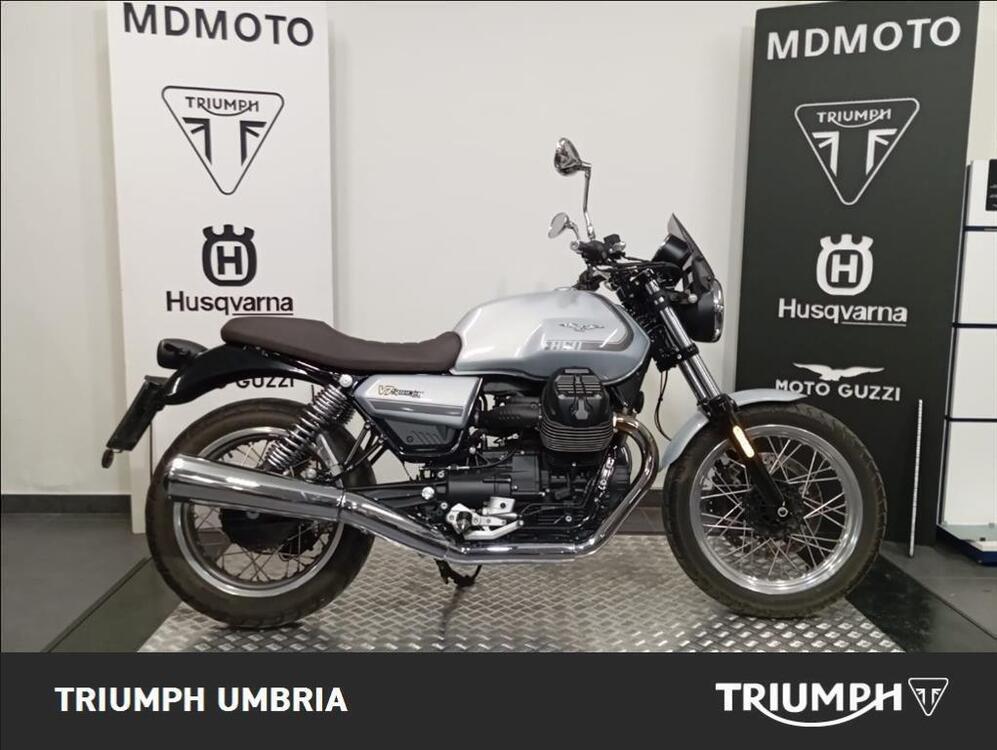Moto Guzzi V7 850 Stone Special Abs (2021)