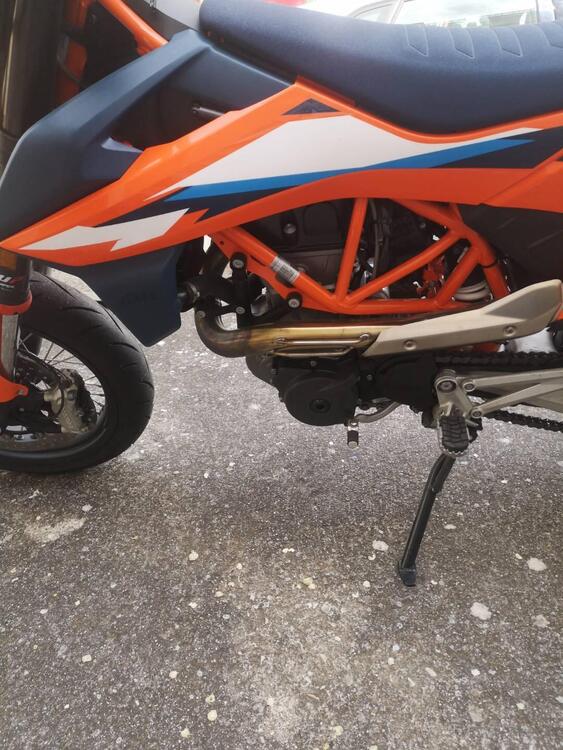 KTM 690 SMC R (2023 - 25) (2)