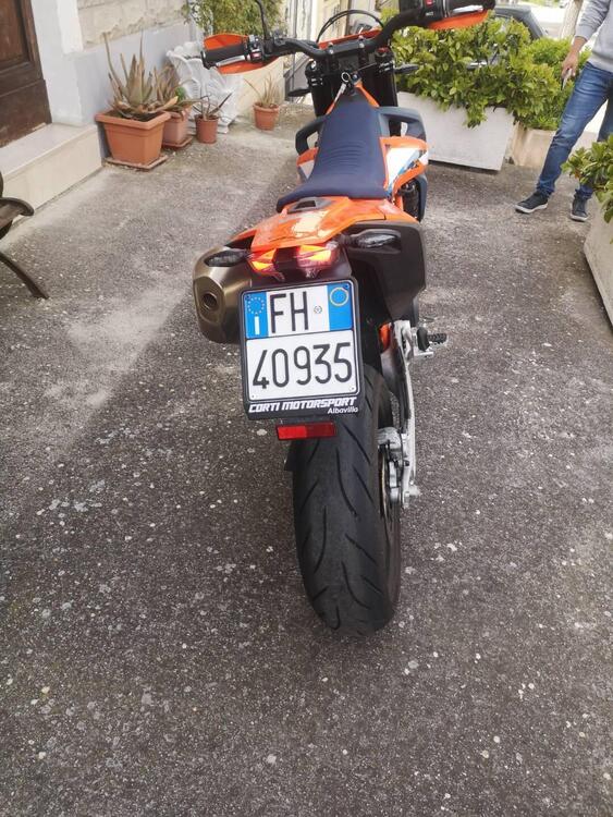 KTM 690 SMC R (2023 - 25) (5)