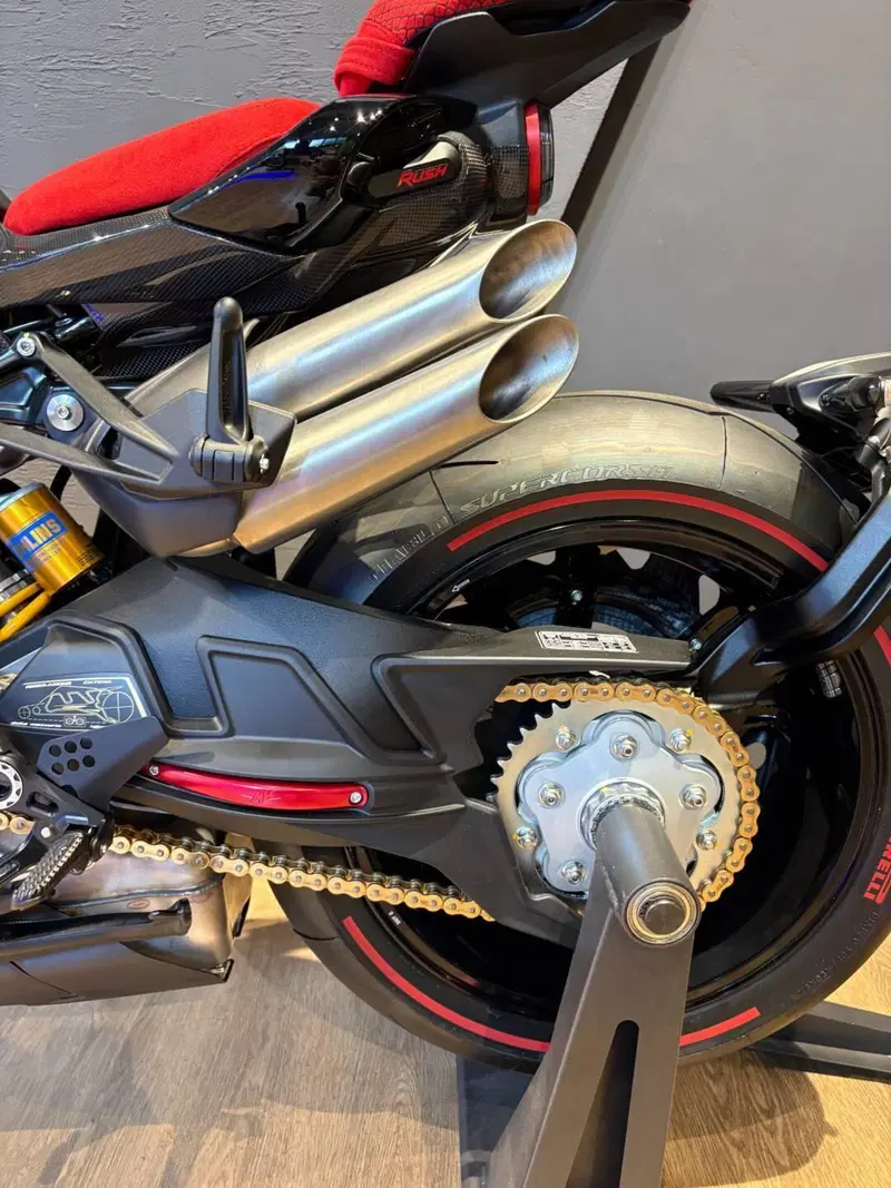 MV Agusta Rush 1000 (2023 - 26) (6)