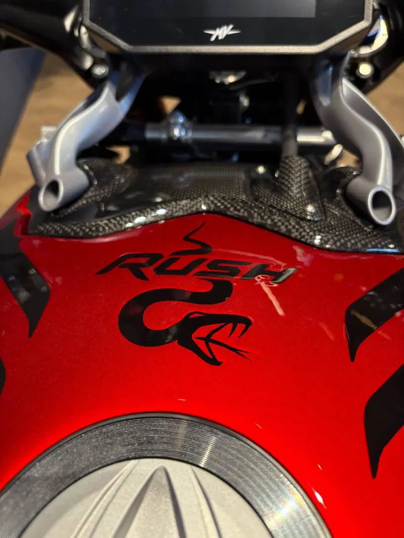 MV Agusta Rush 1000 (2023 - 26) (7)