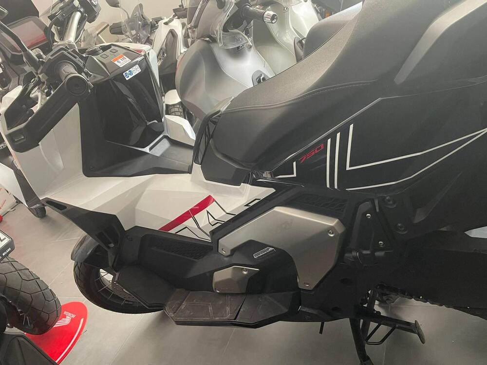 Honda X-ADV 750 DCT (2021 - 24) (3)