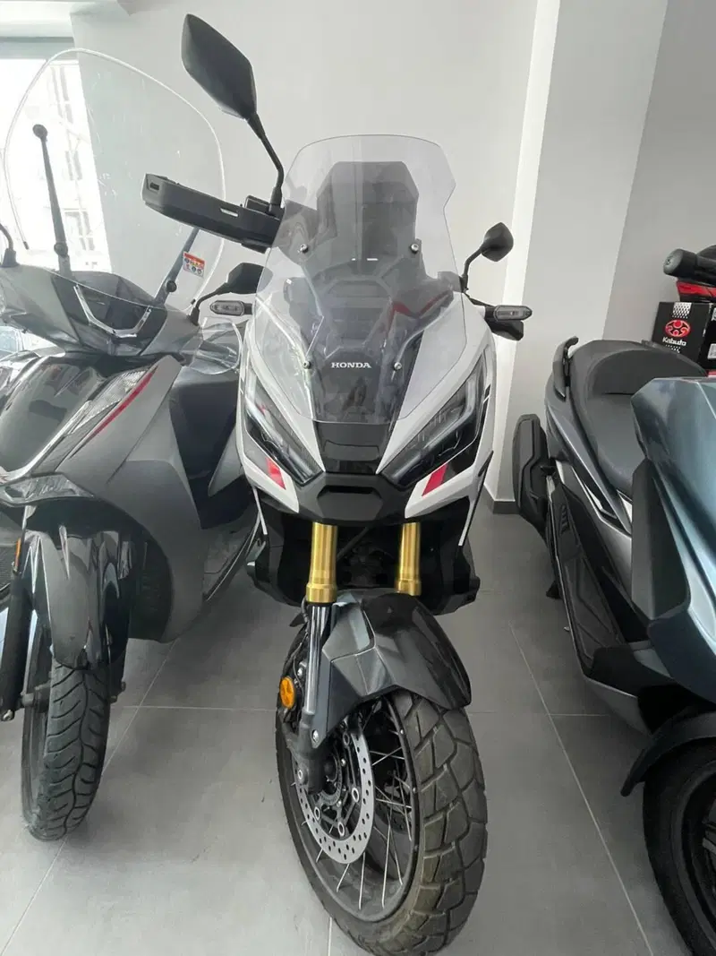 Honda X-ADV 750 DCT (2021 - 24) (2)
