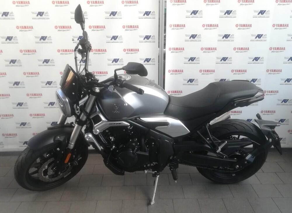 Voge Trofeo 500AC (2022 - 25) (3)