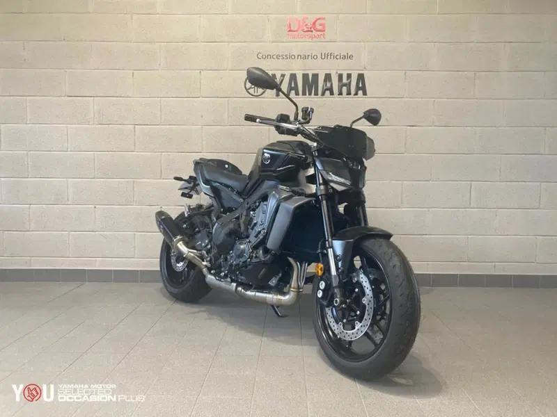 Yamaha MT-09 Y-AMT (2024 - 26) (2)