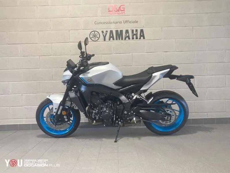 Yamaha MT-09 (2024 - 26) (4)
