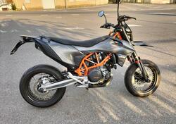 KTM 690 SMC R (2021 - 22) usata