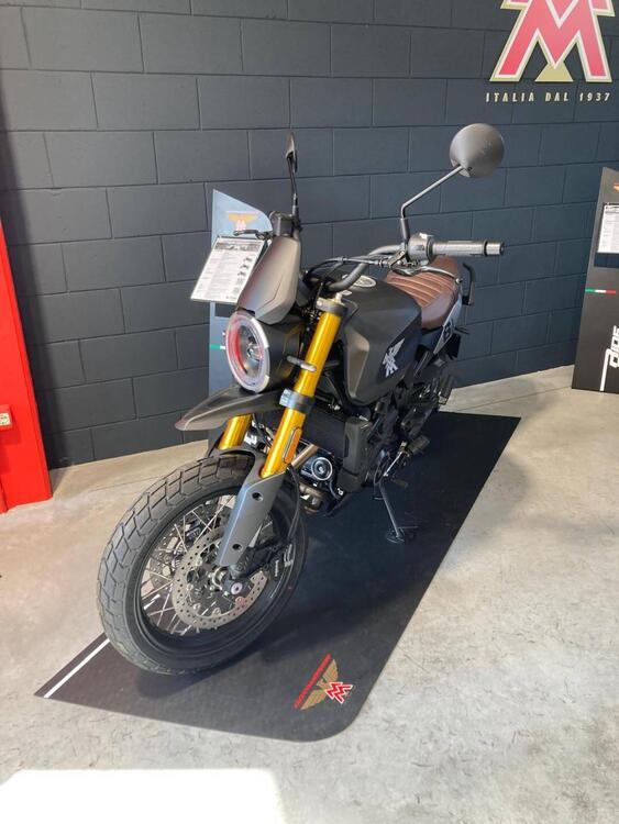 Moto Morini SEIEMMEZZO SCR (2022 - 25) (4)