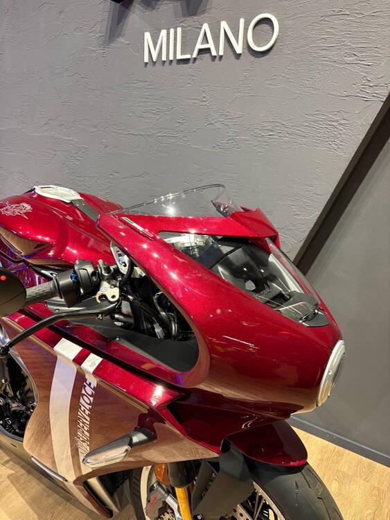 MV Agusta Superveloce 800 98 (2023 - 25) (3)
