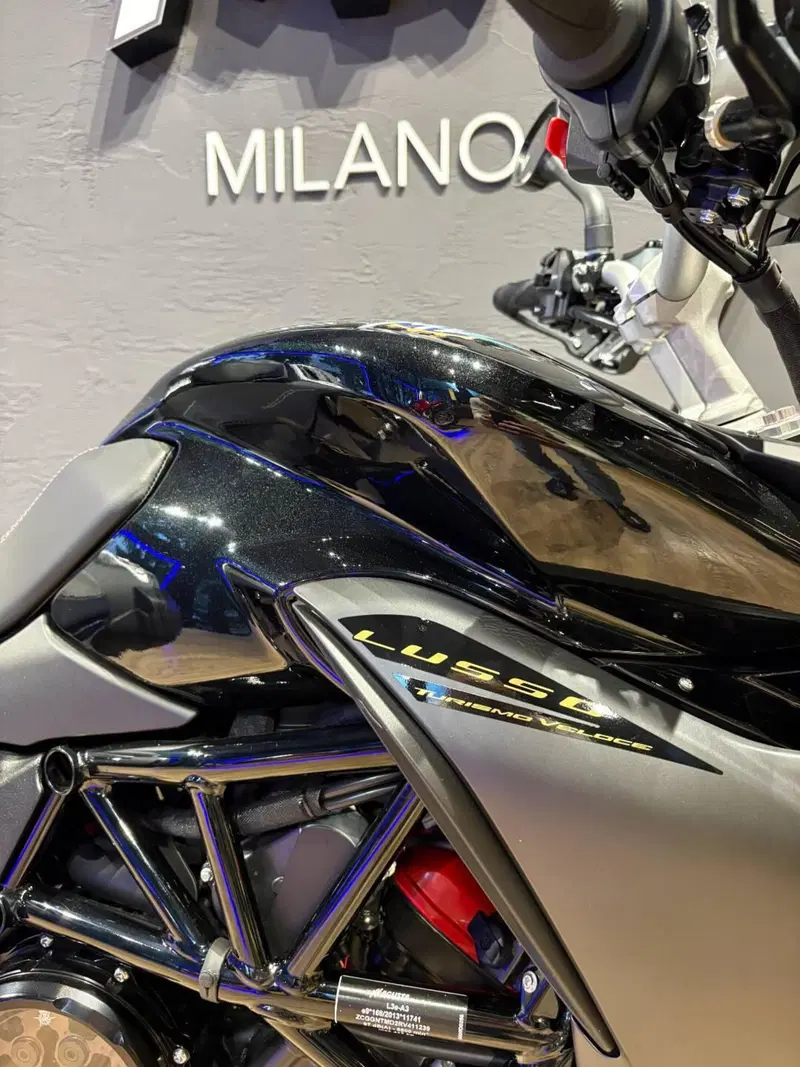 MV Agusta Turismo Veloce 800 Lusso SCS (2021 - 26) (8)