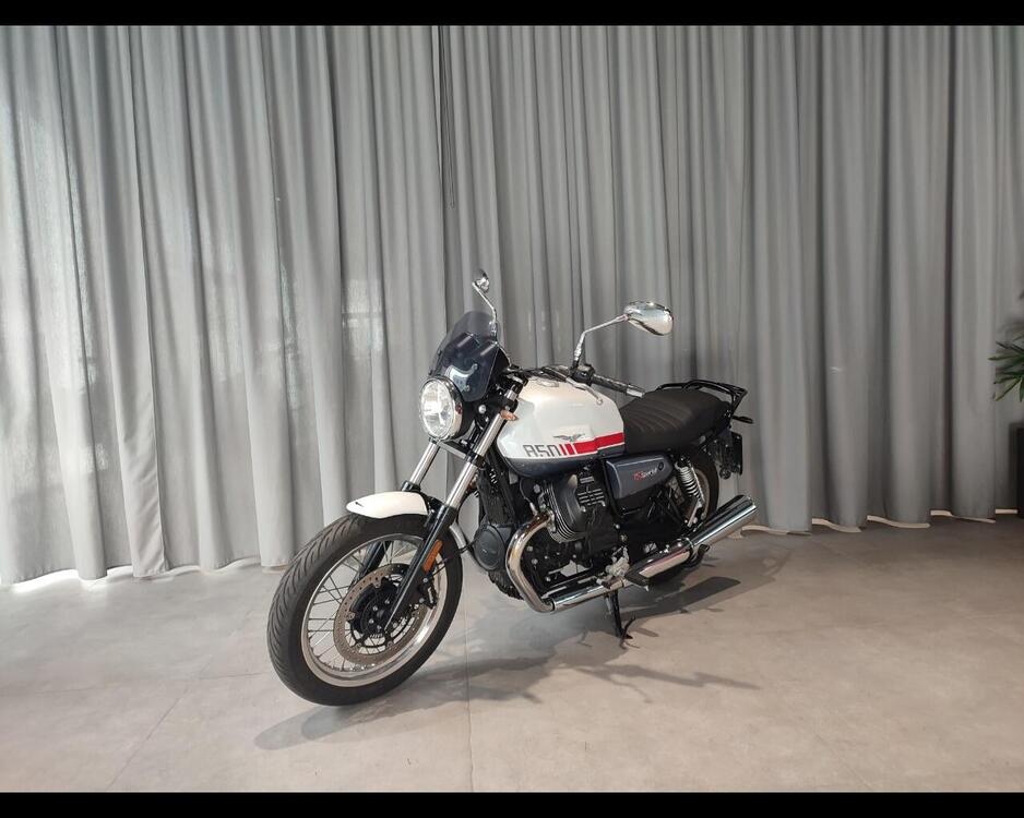 Moto Guzzi V7 Special (2025)