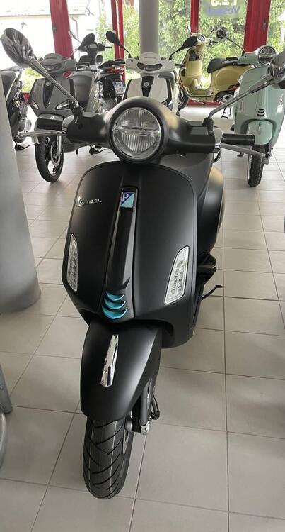 Vespa Primavera 50 S (2023 - 25) (2)