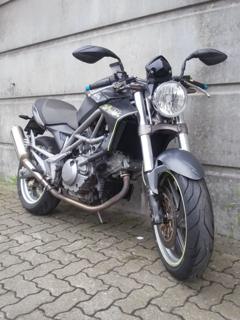 Cagiva Raptor 650 (2005 - 07) (5)