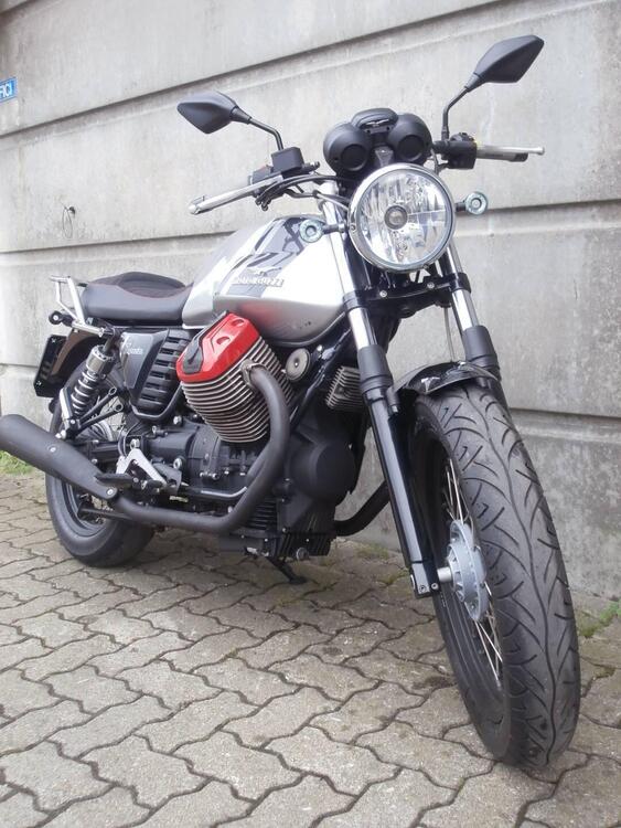 Moto Guzzi V7 Special (2012 - 14)