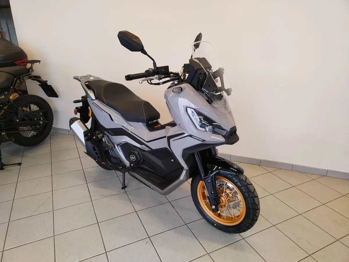 Keeway Motor XDV 125 EVO PRO (2025 - 26) (2)