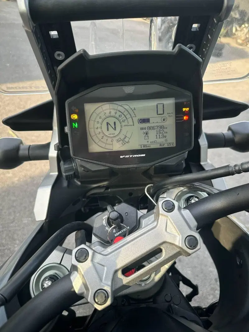 Suzuki V-Strom 1050 (2020 - 21) (6)