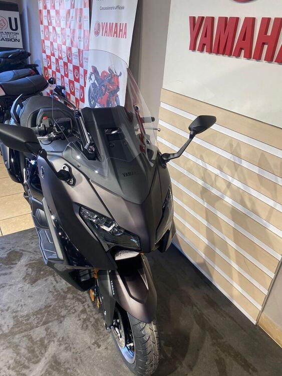 Yamaha T-Max 560 (2025) (2)