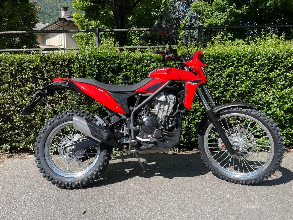 Betamotor Alp 4.0 (2024 - 25)