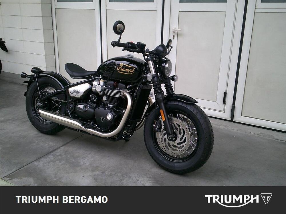 Triumph Bonneville Bobber 1200 Icon Edition (2025) (2)