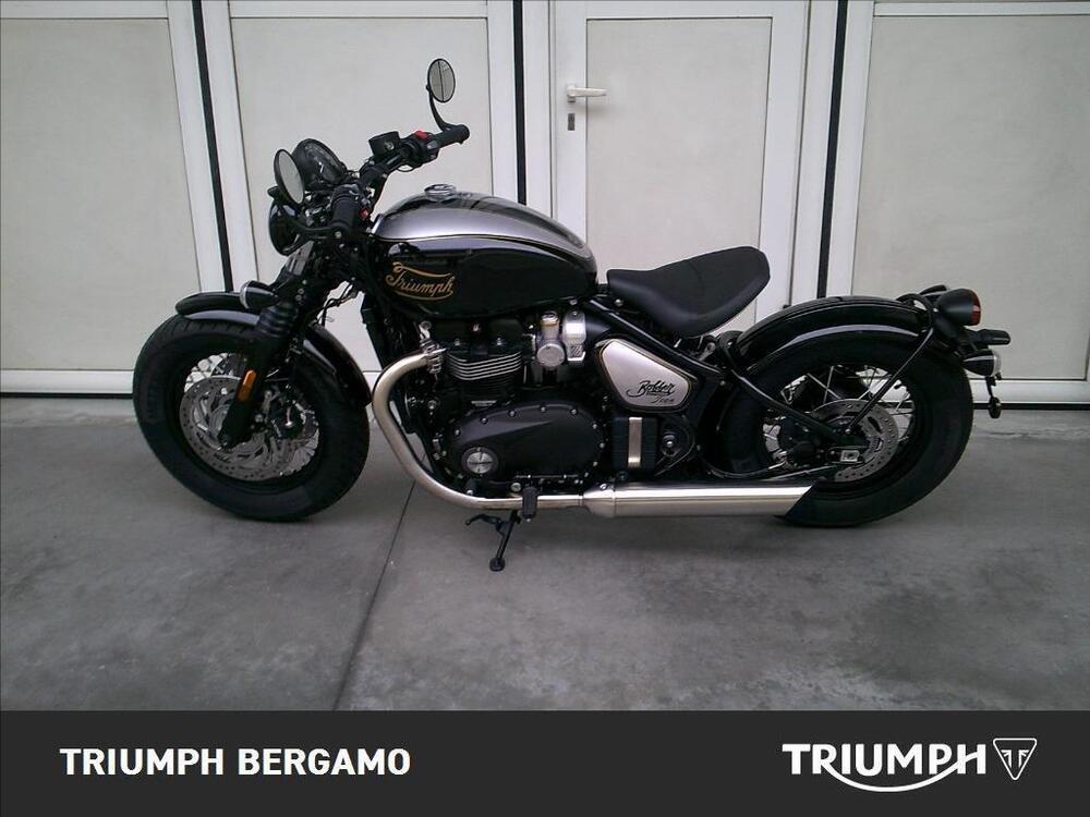Triumph Bonneville Bobber 1200 Icon Edition (2025) (4)