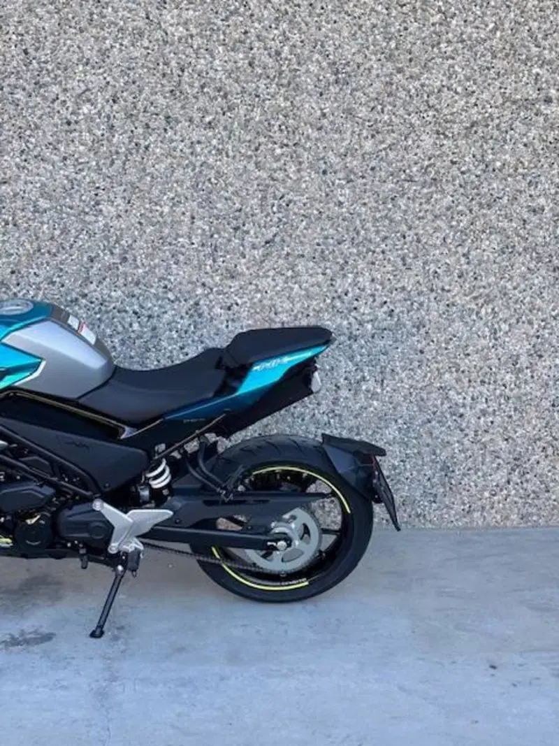 CFMOTO 125NK (2025 - 26) (9)