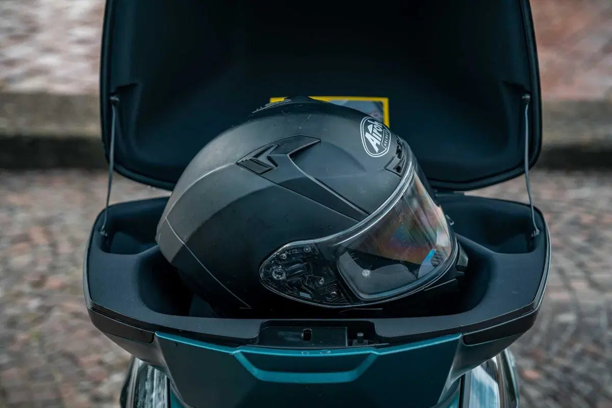Peugeot Metropolis 400: gradito ritorno (13)