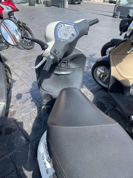 Piaggio Liberty 150 3V Full Optional (2013 - 15) (3)