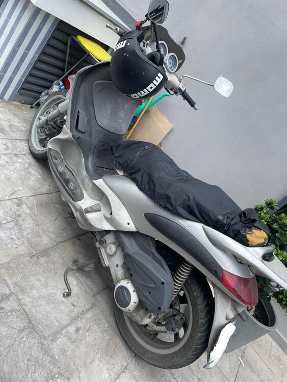 Piaggio Beverly 200 (2002 - 03) (2)