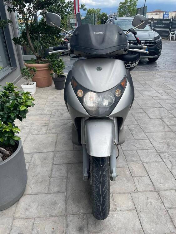Piaggio Beverly 200 (2002 - 03) (4)