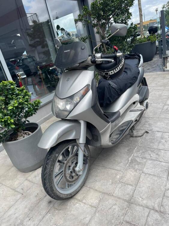 Piaggio Beverly 200 (2002 - 03)