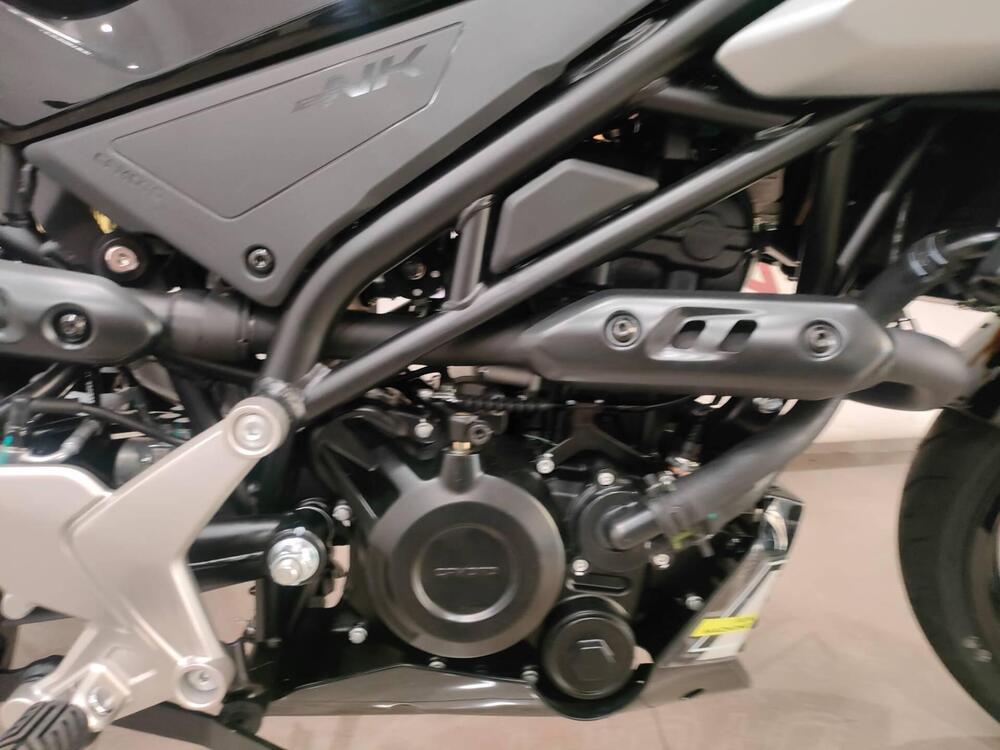 CFMOTO 125NK (2025) (4)