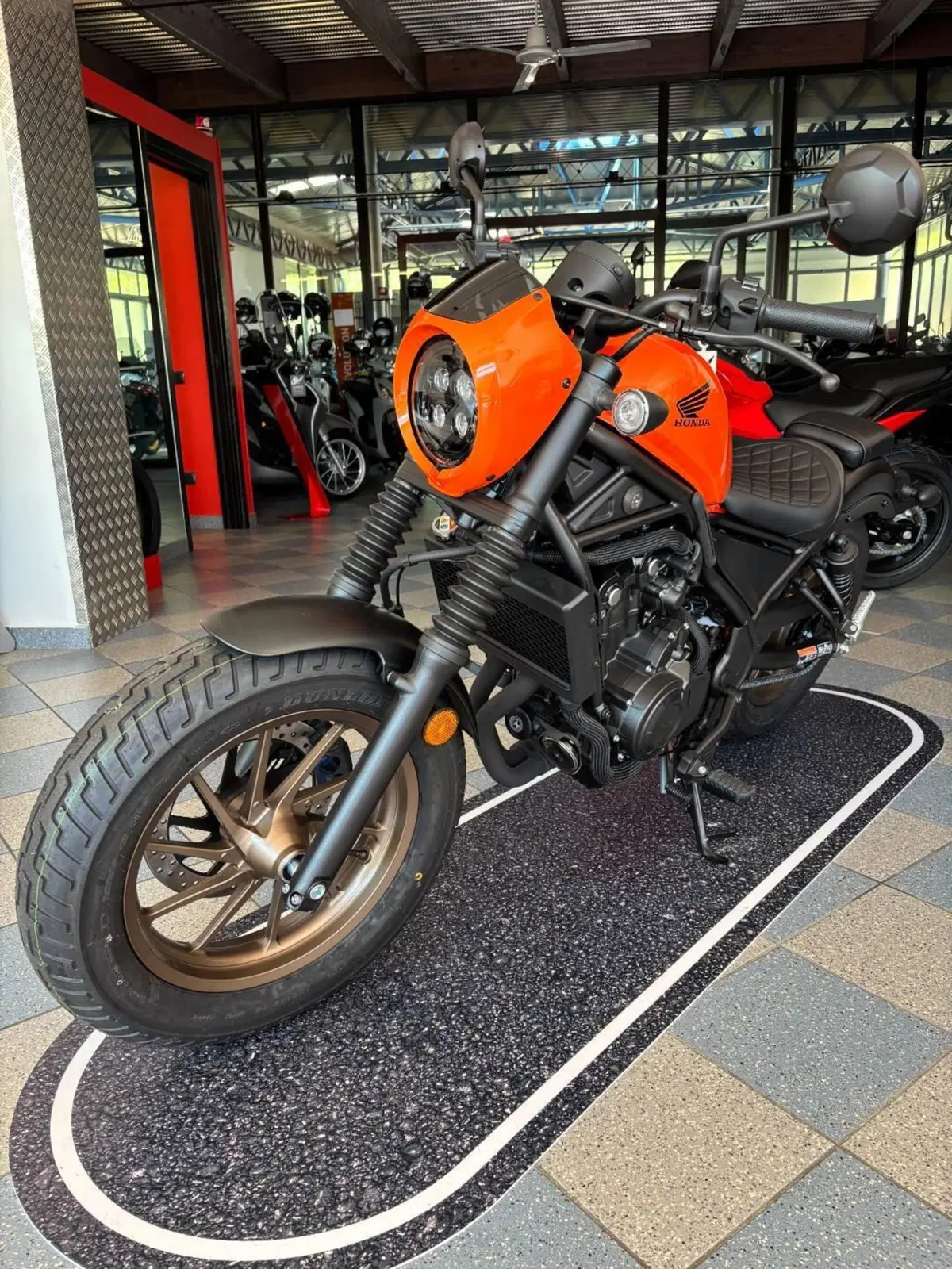 Honda CMX 500 Rebel + Special Edition (2025 - 26) (3)