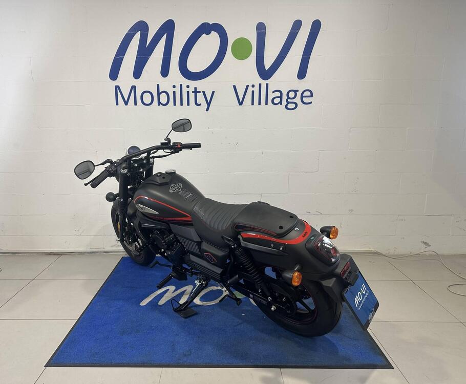 Um Italia Renegade Vegas 300 (2023 - 25) (4)