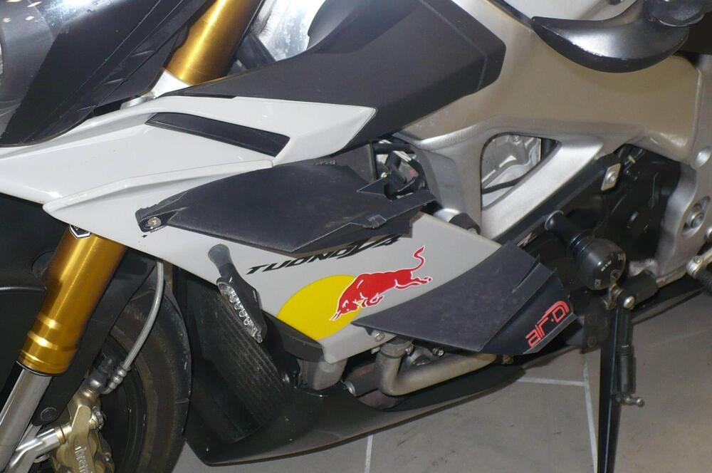 Aprilia Tuono V4 R APRC (2011 - 13) (5)