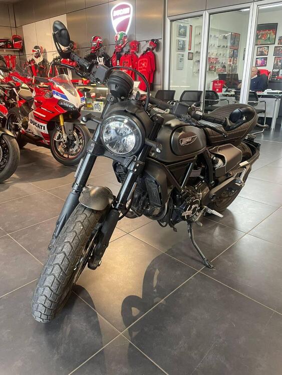 Ducati Scrambler 800 Night Shift (2021 - 22) (4)