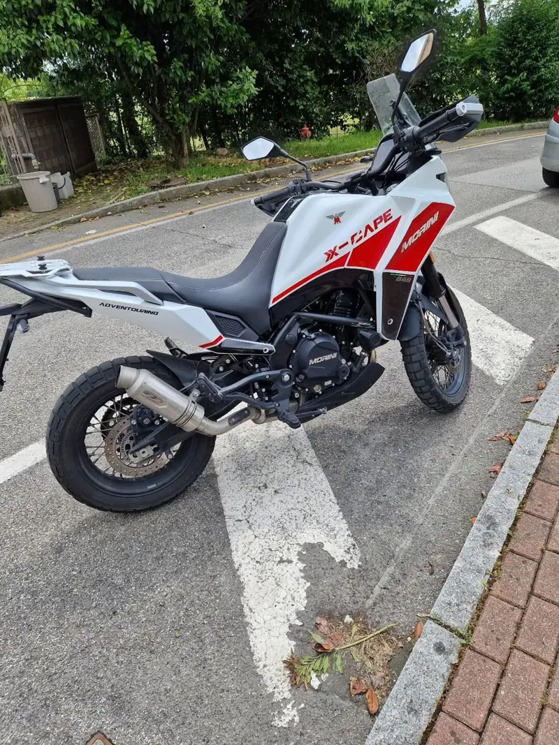 Moto Morini X-Cape 650 (2021 - 26) (2)