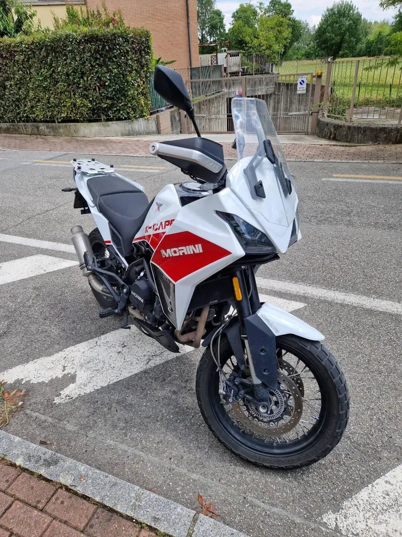 Moto Morini X-Cape 650 (2021 - 26) (3)