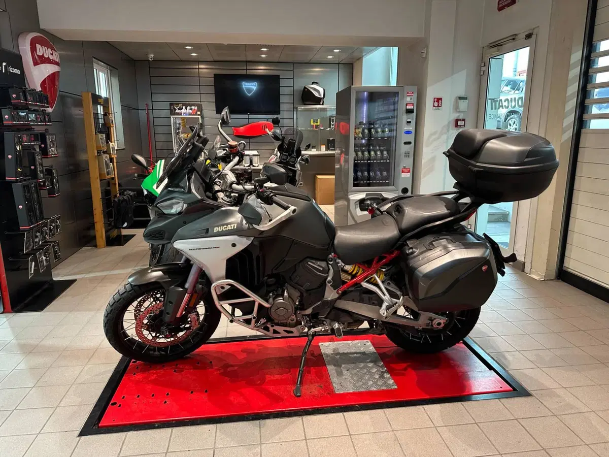 Ducati Multistrada V4 S (2021 - 24) (8)
